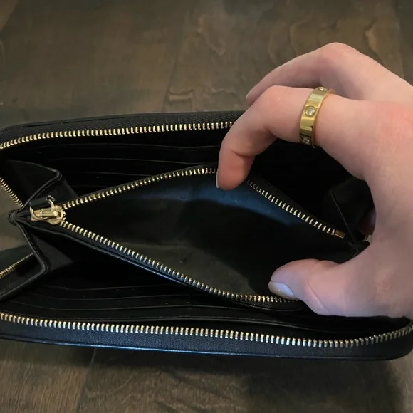 Elmore House Check & Leather Zip Around Wallet - Picture 7 of 8